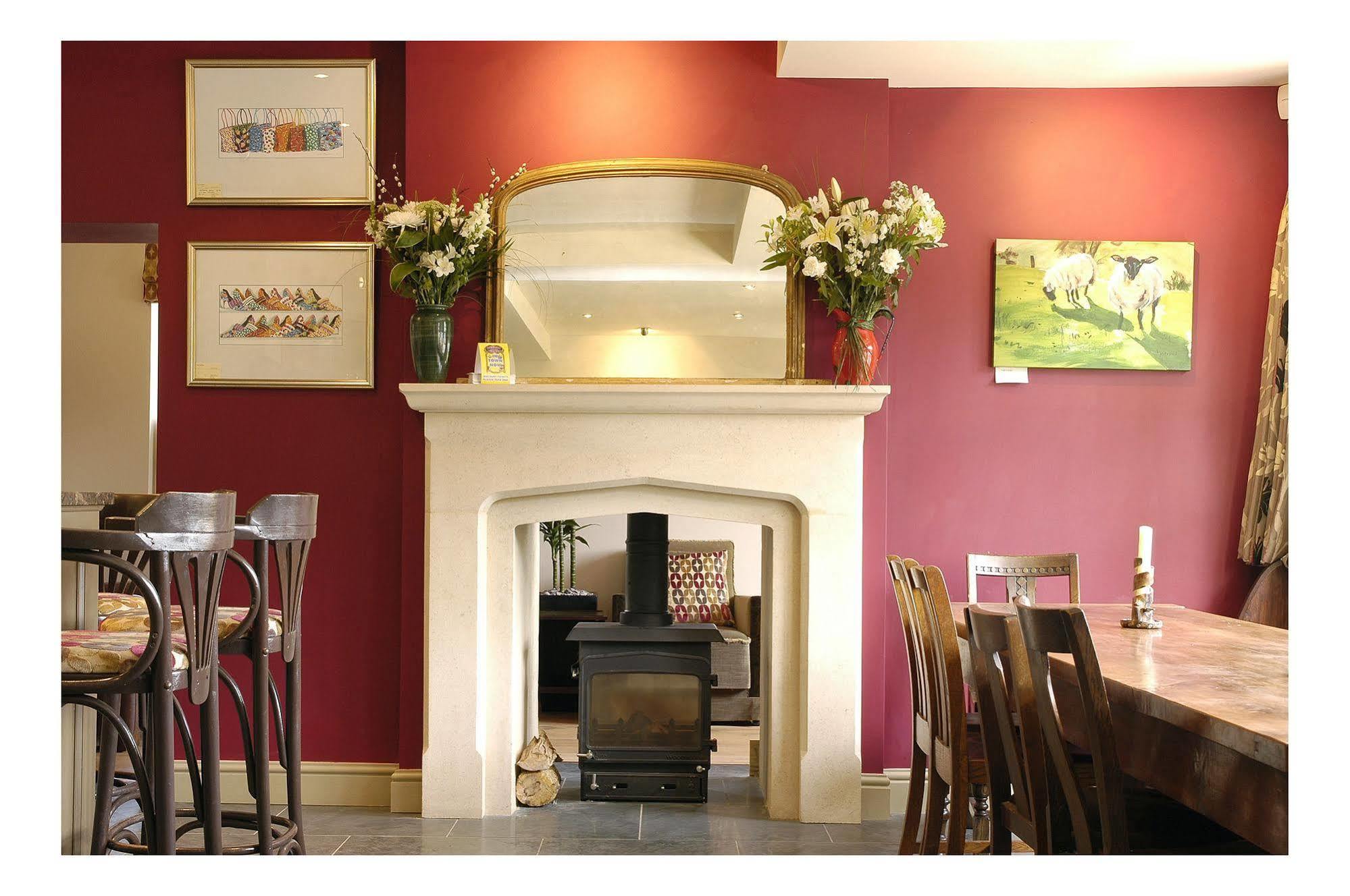 ホテル The Kings Arms Stowel エクステリア 写真